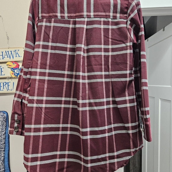 Lularoe Abigail Shacket - Picture 3 of 3